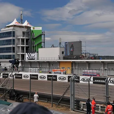 An Der Linde Apartment